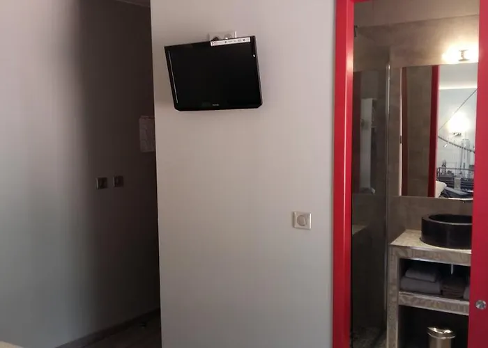 מלון Le Relais A מוסטיה-סן-מארי